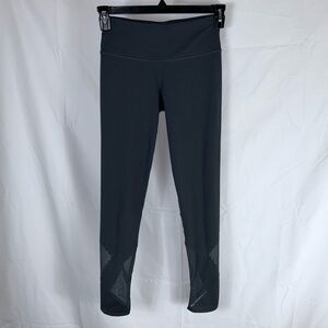 Victoria’s Secret Leggings Knockout Mesh Scalloped Edged Ankle Sports Leggings